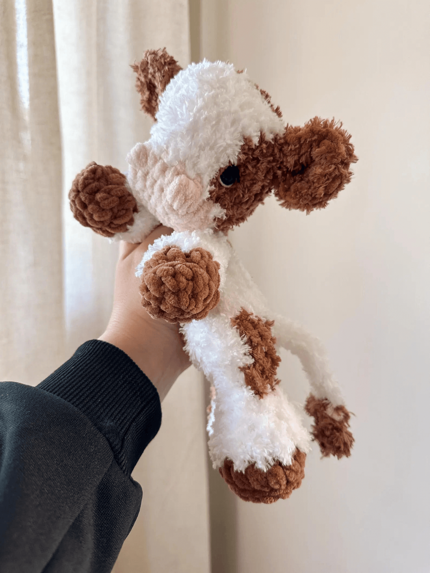 Charlie the Calf: No-Sew Amigurumi Crochet Pattern | Adorable Baby Cow Design