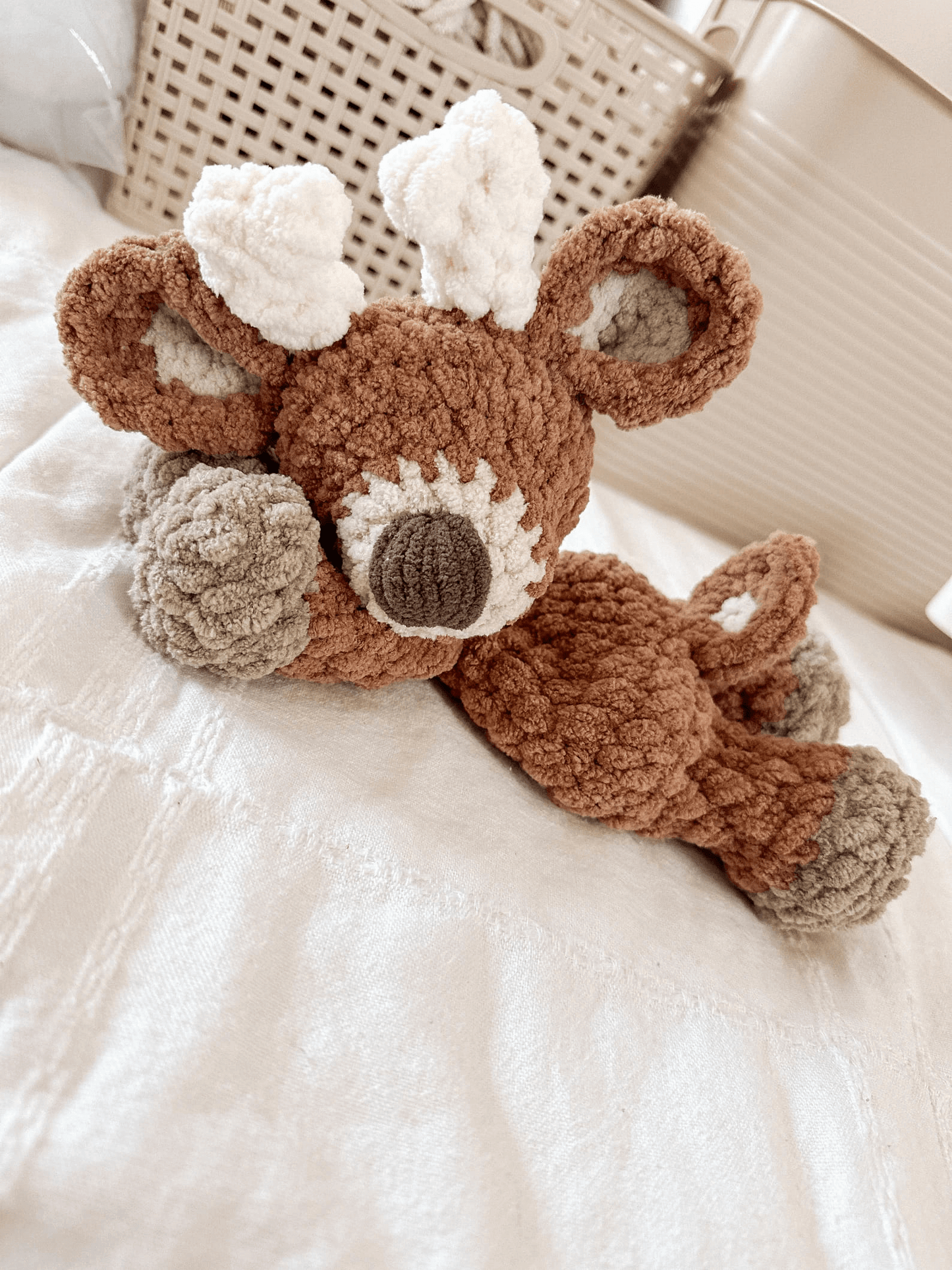 Darby the Buck & Delilah the Doe | No-Sew & Low-Sew Deer Amigurumi Crochet Patterns | Cute & Easy Crochet